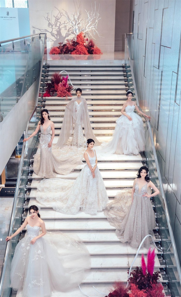 北京金融街丽思卡尔顿酒店倾呈「LIBERT_」2023春季婚礼秀 4