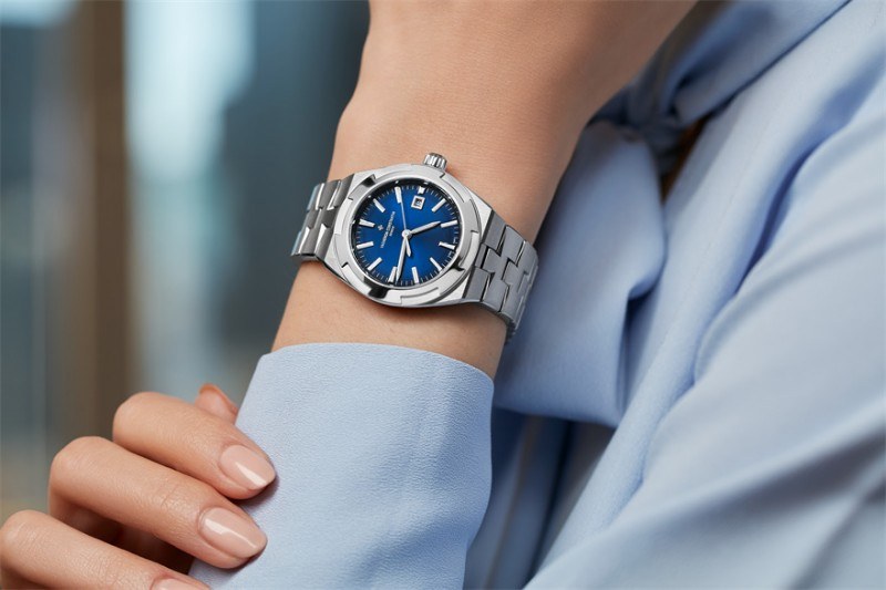 Overseas 纵横四海系列自动上链腕表_4600V_200A_B980_3