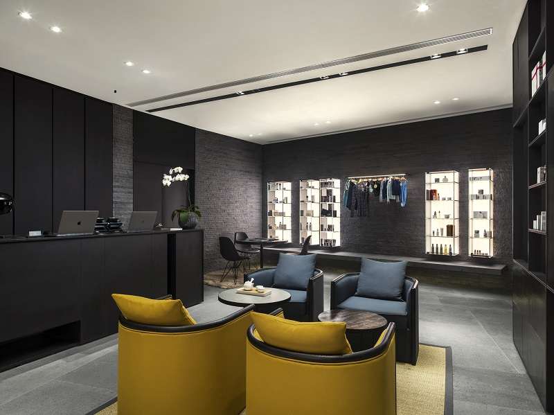 Retail_MI XUN_The Middle House